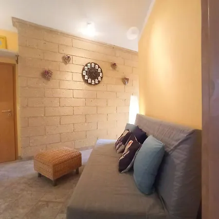 Aurora Quiet Flat With Pool And Great Mountain And Sea Views Apartamento