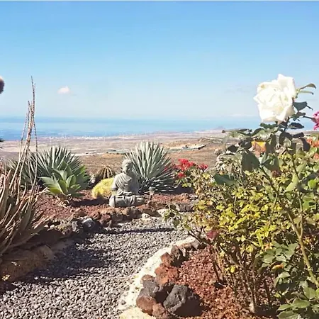 Aurora Quiet Flat With Pool And Great Mountain And Sea Views *