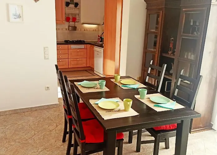 Aurora Quiet Flat With Pool And Great Mountain And Sea Views *