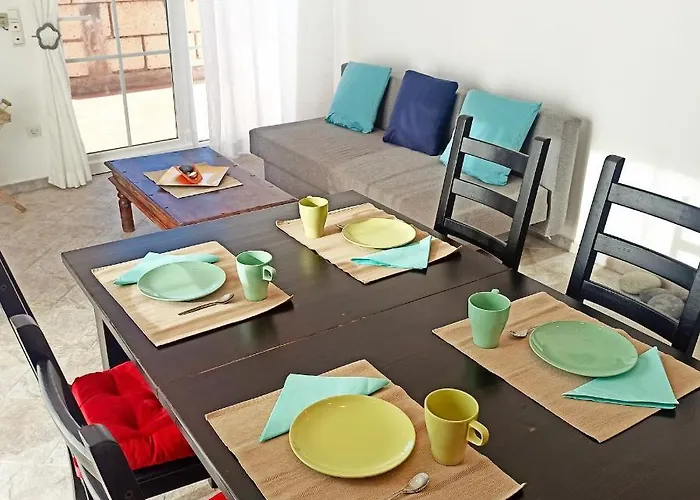 Aurora Quiet Flat With Pool And Great Mountain And Sea Views *