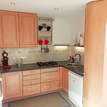 Aurora Quiet Flat With Pool And Great Mountain And Sea Views *