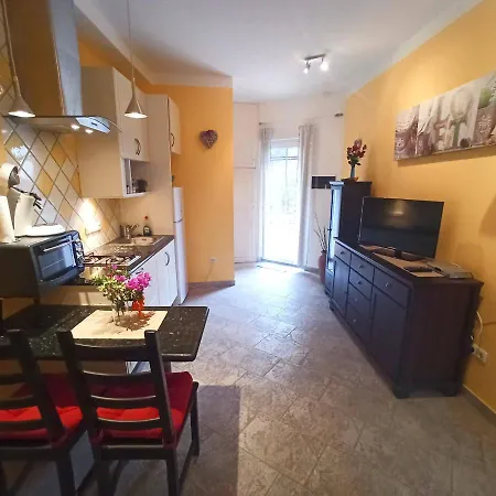 Aurora Quiet Flat With Pool And Great Mountain And Sea Views La Cisnera