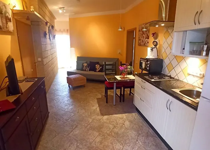 Aurora Quiet Flat With Pool And Great Mountain And Sea Views Apartament