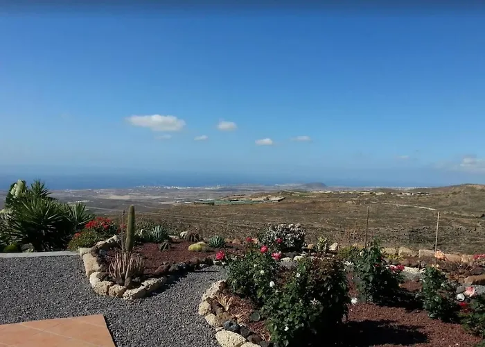 Aurora Quiet Flat With Pool And Great Mountain And Sea Views *