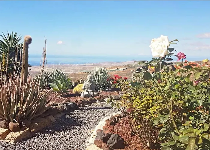 Aurora Quiet Flat With Pool And Great Mountain And Sea Views *