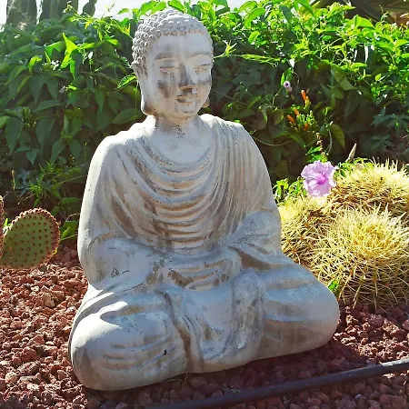 Aurora Quiet Flat With Pool And Great Mountain And Sea Views דירה *