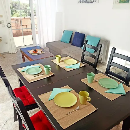 Aurora Quiet Flat With Pool And Great Mountain And Sea Views *